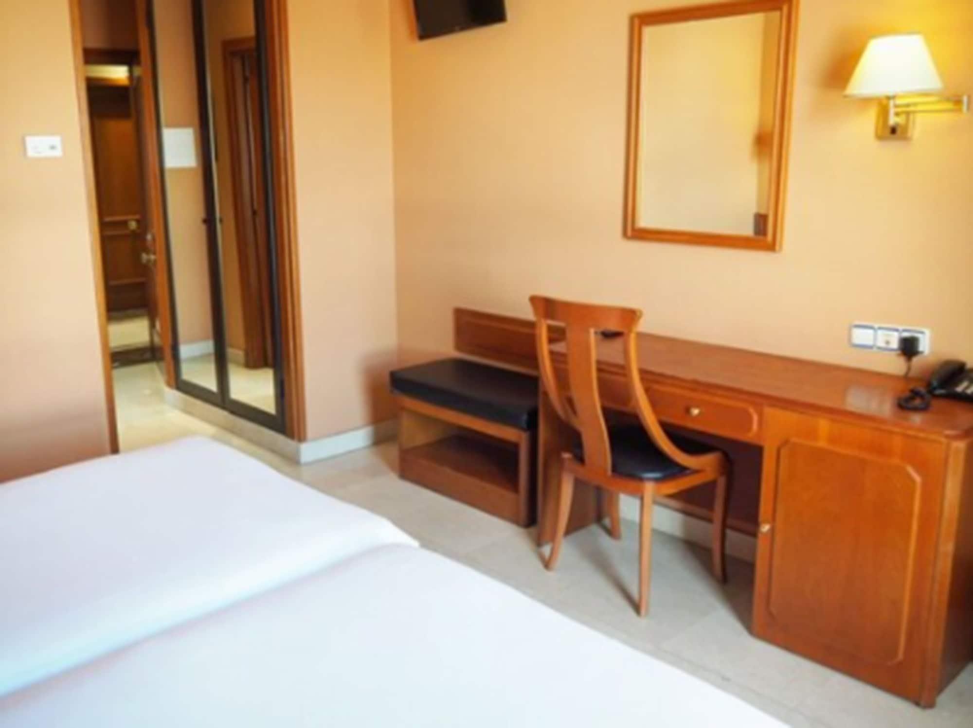 Hotel Humanes Humanes de Madrid Εξωτερικό φωτογραφία
