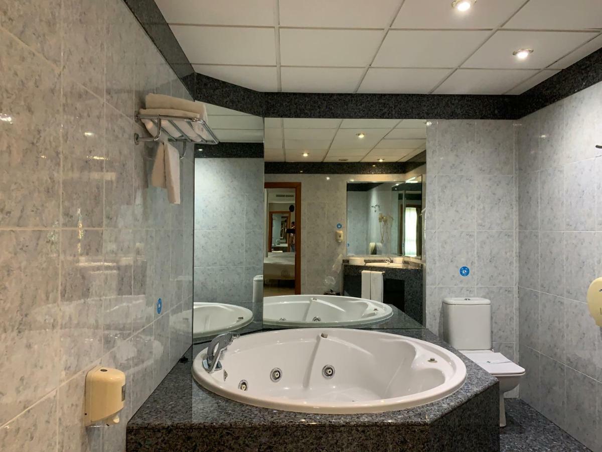 Hotel Humanes Humanes de Madrid Εξωτερικό φωτογραφία